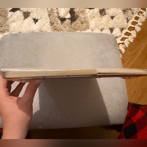 MacBook Air 13 inch Hard Case Champagne Gold - Picture 5 of 6